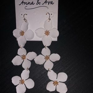 Anna and Ava earring.